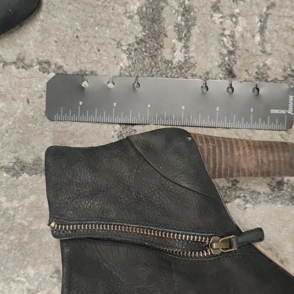 Cole Haan ankle heel boots Bootie size 5 - Picture 8 of 8